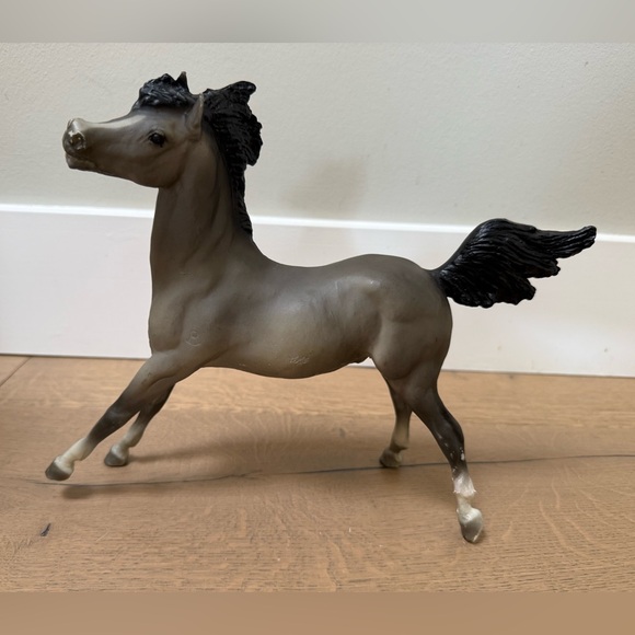 Vintage Breyer Smoky The Cow Horse #69 Gray 1981-1985 Traditional Series - Picture 1 of 8